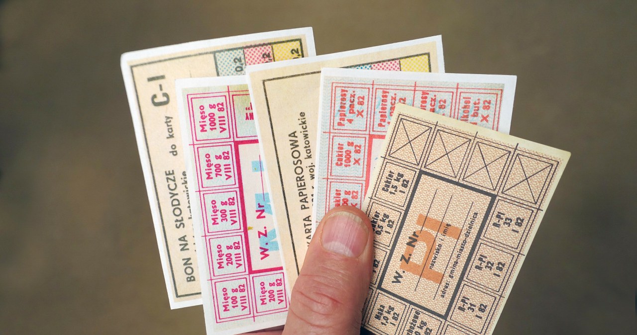 Kartki na żywność z 1982 roku /Wojtek Laski /East News