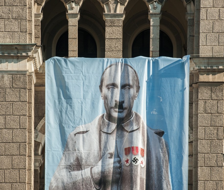 Karykatura Władimira Putina /Radek Petrasek /PAP/EPA