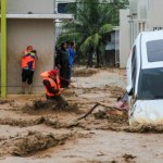 Kataklizm na Sumatrze. Rośnie liczba ofiar powodzi i lawin błotnych