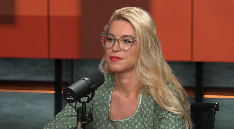 Katarzyna Bonda: “Na którąś randkę przyniósł komputer i zrobił dla mnie prezentację [...] i wtedy zaczęłam się zakochiwać”. “Zbliżenia” - Alicja Resich