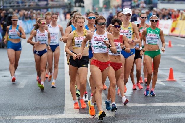 Katarzyna Ździebło na stracie chodu na 20 km, podczas lekkoatletycznych mistrzostw Europy w Monachium /Adam Warżawa /PAP