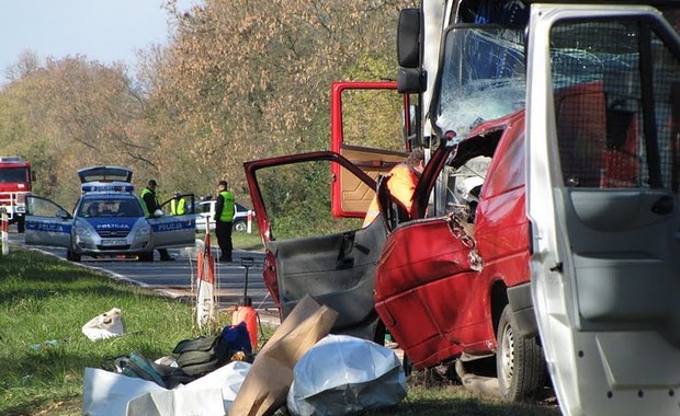 Katastrofa drogowa – zginęło 18 osób 