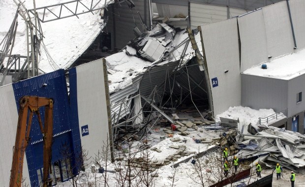 Katastrofa hali MTK: Po niemal 14 latach rodzinom ofiar wypłacono odszkodowania