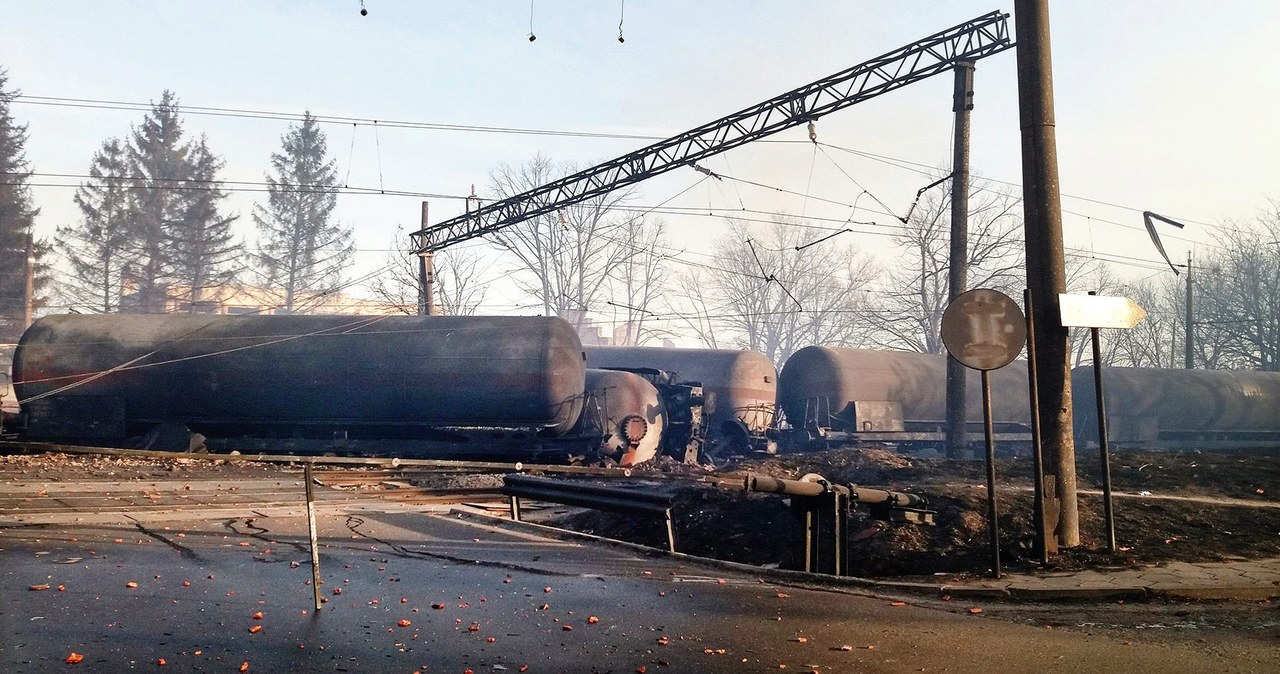 Katastrofa kolejowa w Bułgarii. Pociąg eksplodował, spłonęły domy