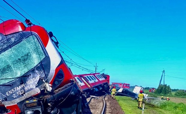 Katastrofa kolejowa w Garbatce. "Pociąg udało się wkoleić"