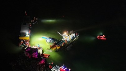 Katastrofa promów wycieczkowych. Są ofiary, wiele osób w wodzie