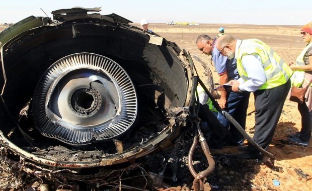 Katastrofa rosyjskiego airbusa: Możliwe trzy scenariusze. Wśród nich: wybuch bomby
