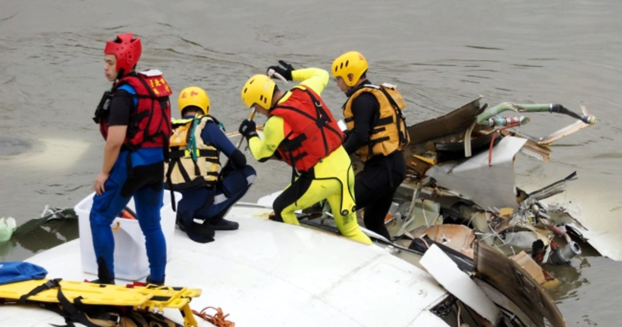 Katastrofa samolotu w Tajwanie. Maszyna runęła do rzeki