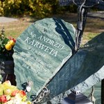 Katastrofa smoleńska: Szczątki kilku osób w trumnie admirała Andrzeja Karwety
