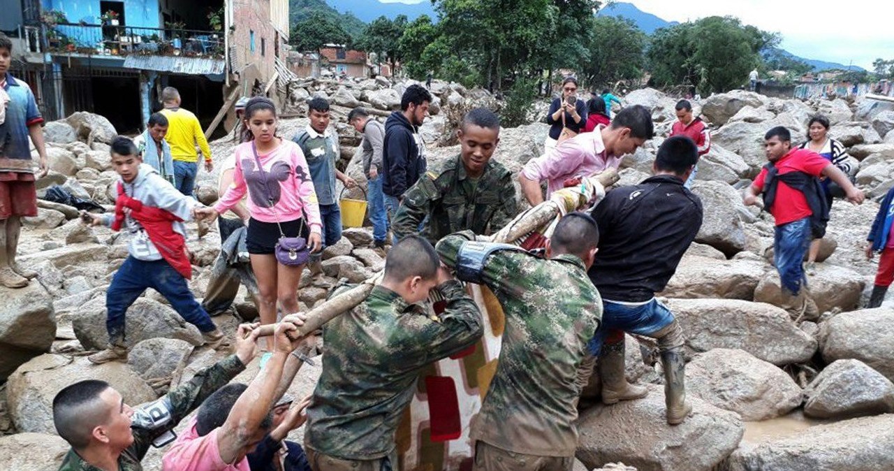 Katastrofalne ulewy w Kolumbii. Woda zaskoczyła mieszkańców we śnie