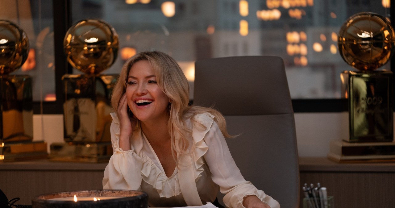 Kate Hudson w serialu "Rozgrywająca" /Katrina Marcinowski/Netflix © 2024 /Netflix