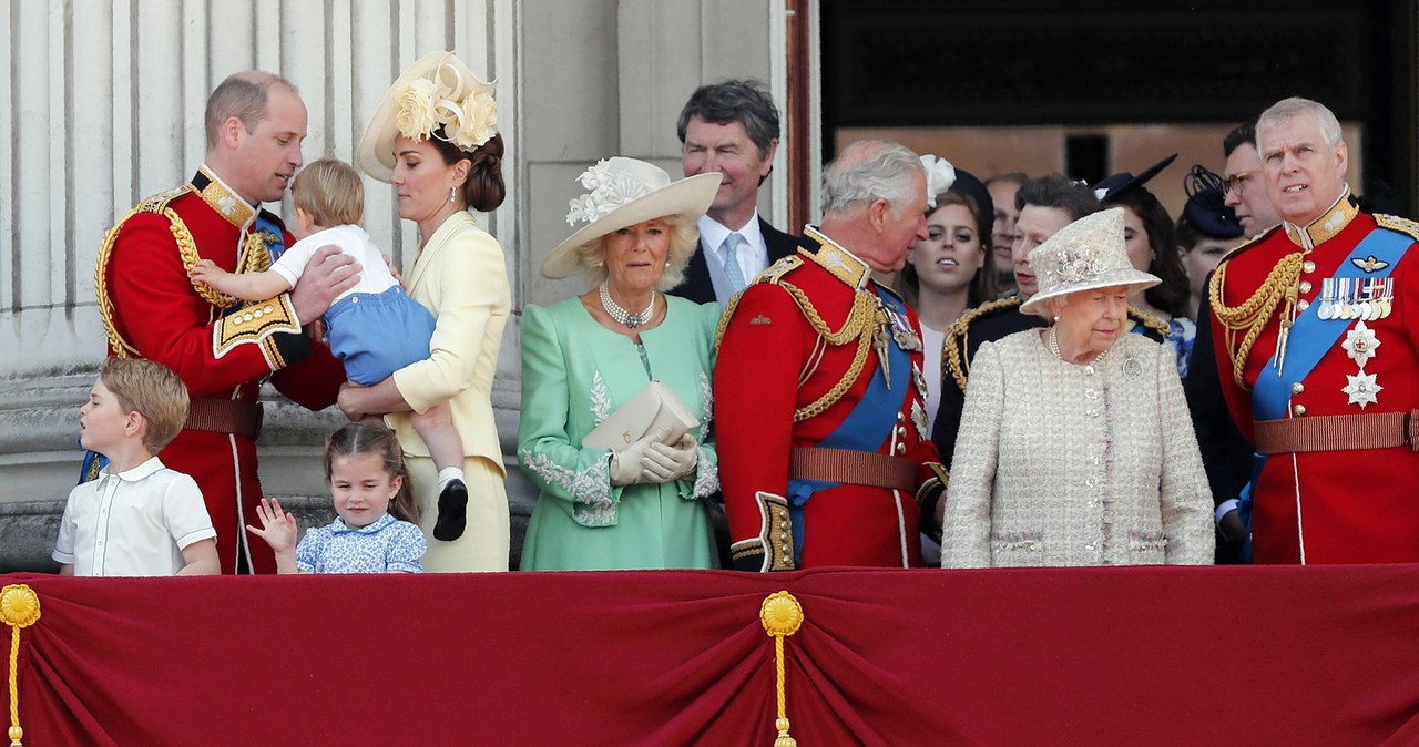 Kate i William dzielili się opieką nad Louisem /Frank Augstein /East News