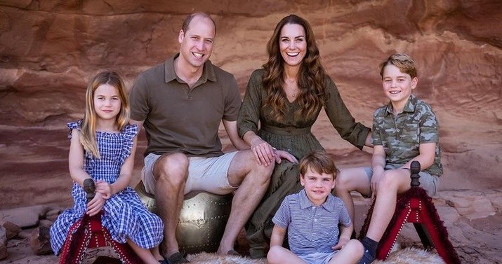 Kate i William z dziećmi na świątecznej kartce" /www.instagram.com/dukeandduchessofcambridge /Instagram