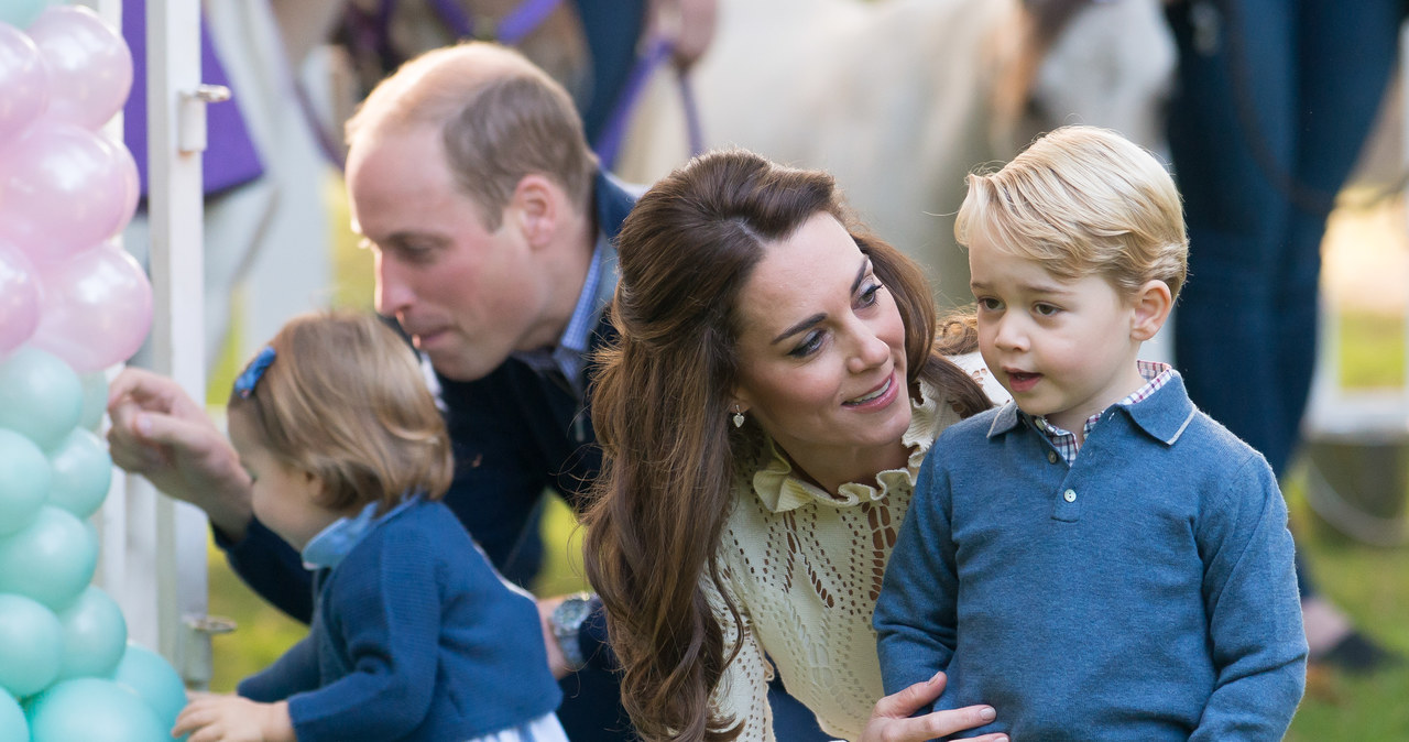 Kate i William z dziećmi /Samir Hussein /Getty Images