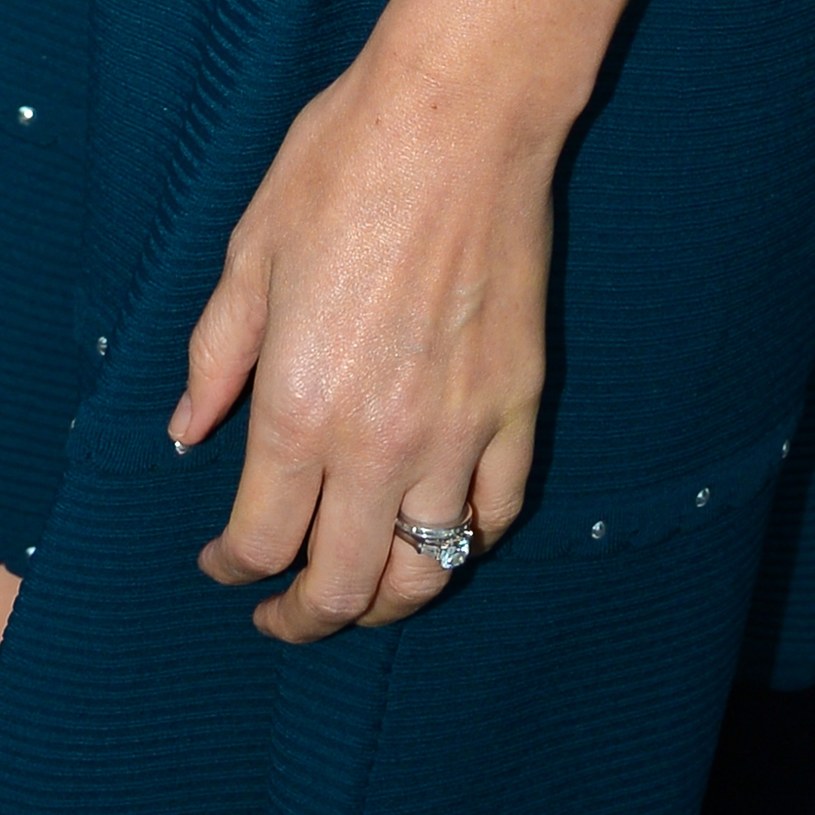 Kate Mara do pierścionka zaręczynowego dobrała pasującą obrączkę /East News