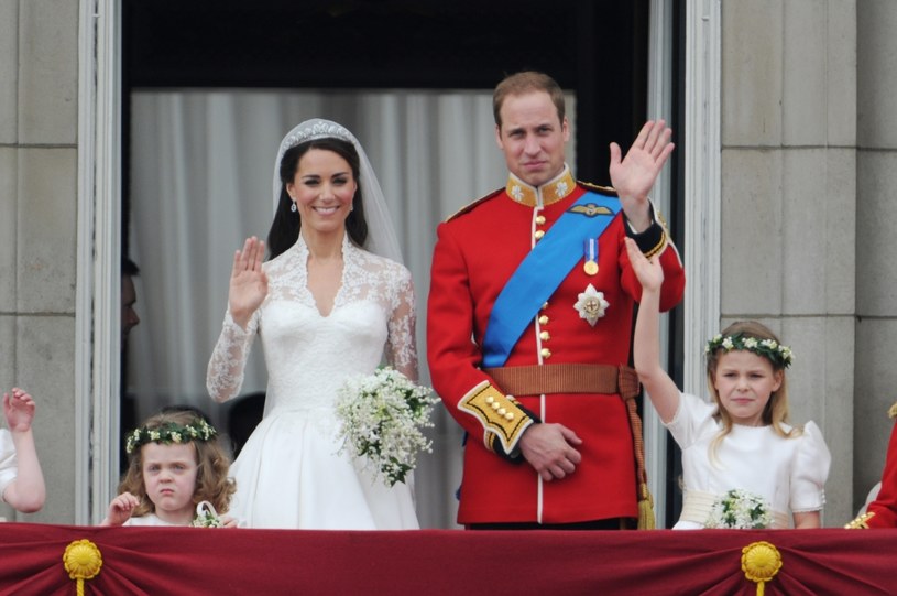 Kate Middleton i książę William w dniu ślubu /Stephane Cardinale - Corbis /Getty Images