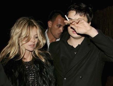 Kate Moss i Pete Doherty (fot. Gareth Cattermole) /Getty Images/Flash Press Media
