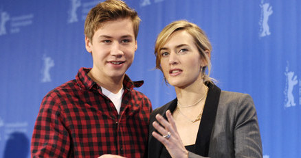 Kate Winslet i David Kross - bohaterowie filmu "Lektor" /AFP