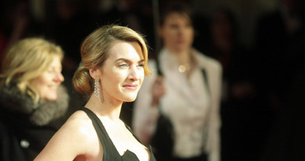 Kate Winslet o mało nie została zastąpioina w "Lektorze" przez Naomi Watts lub Marion Cottilard /AFP