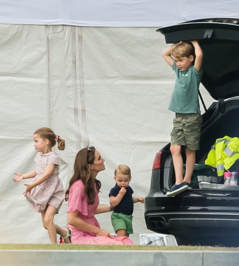 Kate z dziećmi /Samir Hussein /Getty Images