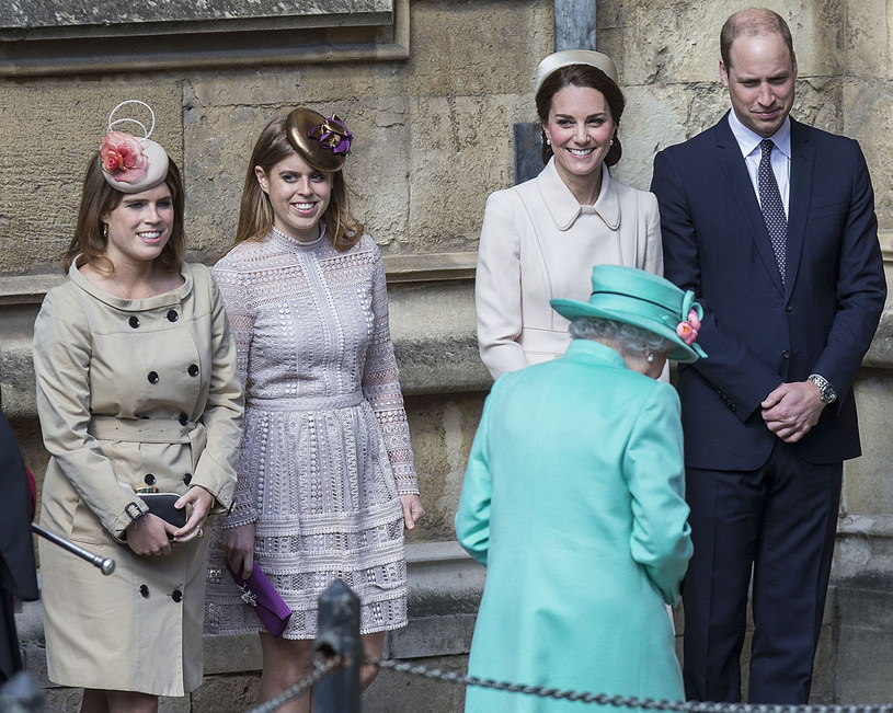 Kate zaczęła baczniej zwracać uwagę na strój i fryzury podczas spotkań z królową! /- /East News