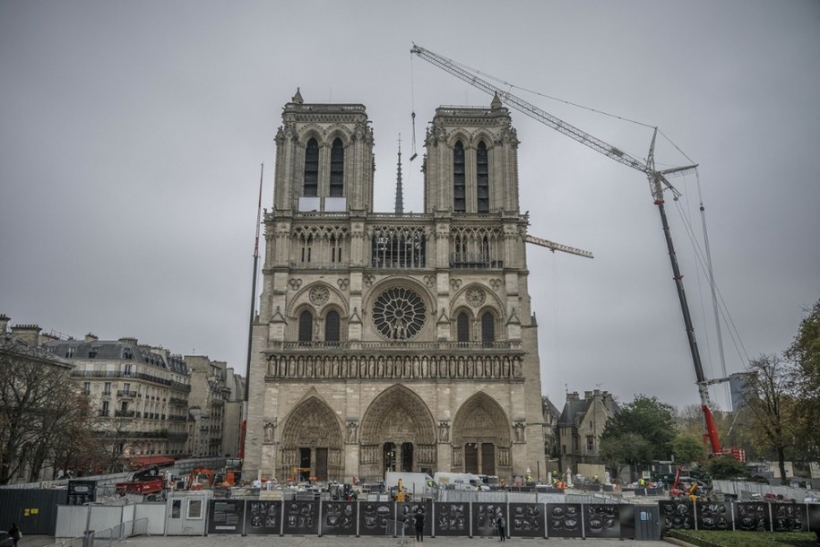 Katedra Notre Dame na zdjęciu z 7 listopada br. /Blondet Eliot/ABACA/Abaca /East News