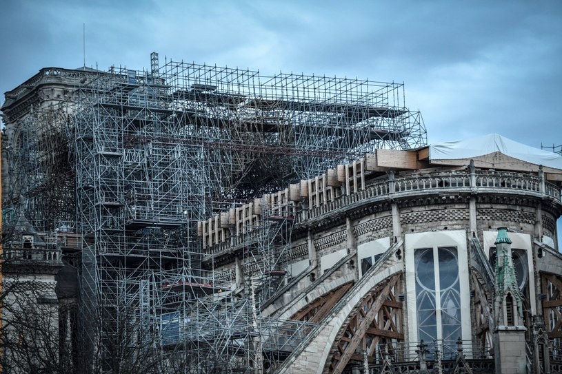 Katedra Notre-Dame w Paryżu /STEPHANE DE SAKUTIN / AFP  /AFP