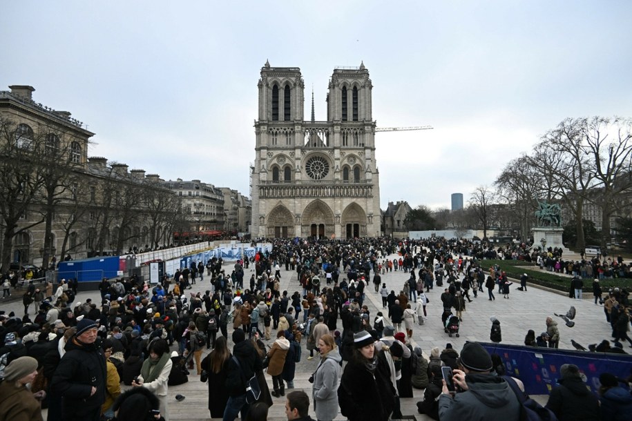 Katedra Notre-Dame w Paryżu /Mourad Allili/SIPA/SIPA /East News