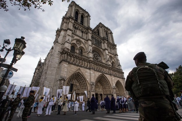 Katedra Notre-Dame /ETIENNE LAURENT /PAP/EPA