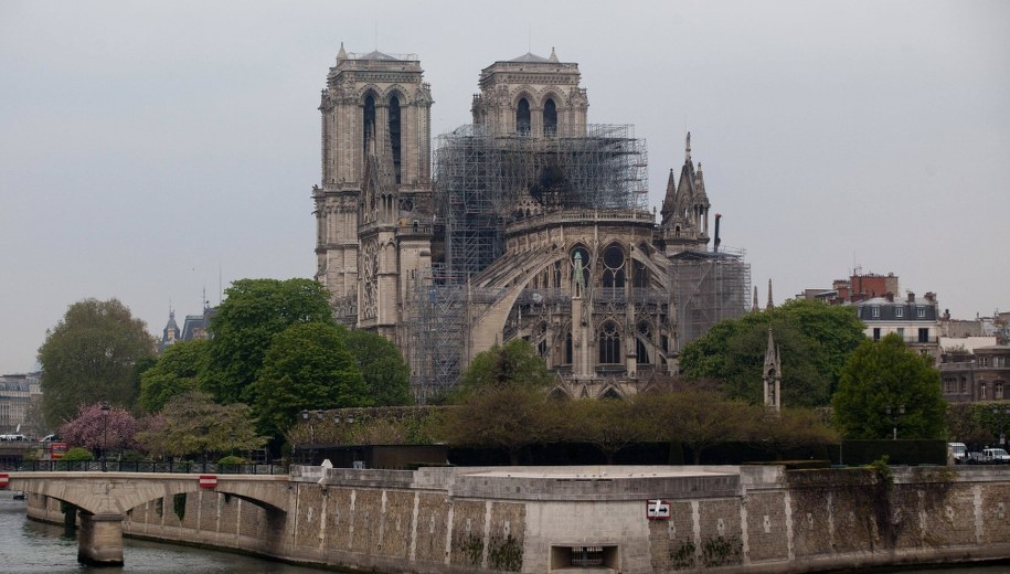 Katedra Notre Dame /Freindorf Ania/ABACA /PAP/EPA