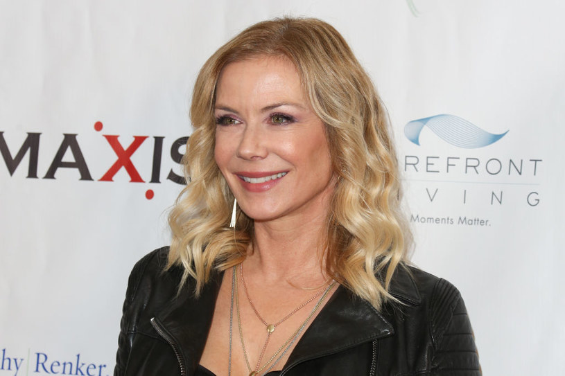 Katherine Kelly Lang od jakiegoś czasu poddaje się regularnym zabiegom odmładzającym. Fani zarzucają jej nienaturalny wygląd /Getty Images