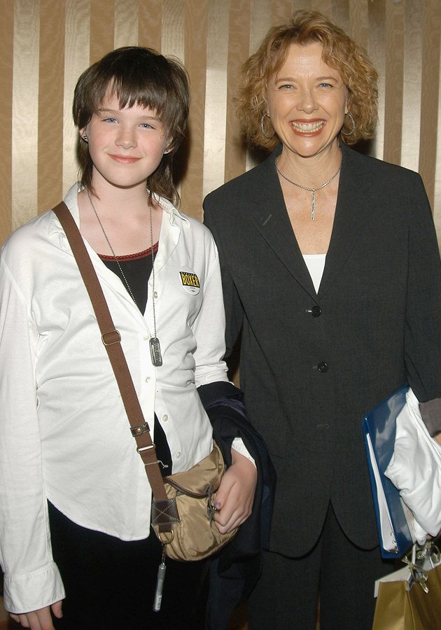 Kathlyn Beatty z mamą Annette Bening /Stephen Shugerman /Getty Images/Flash Press Media