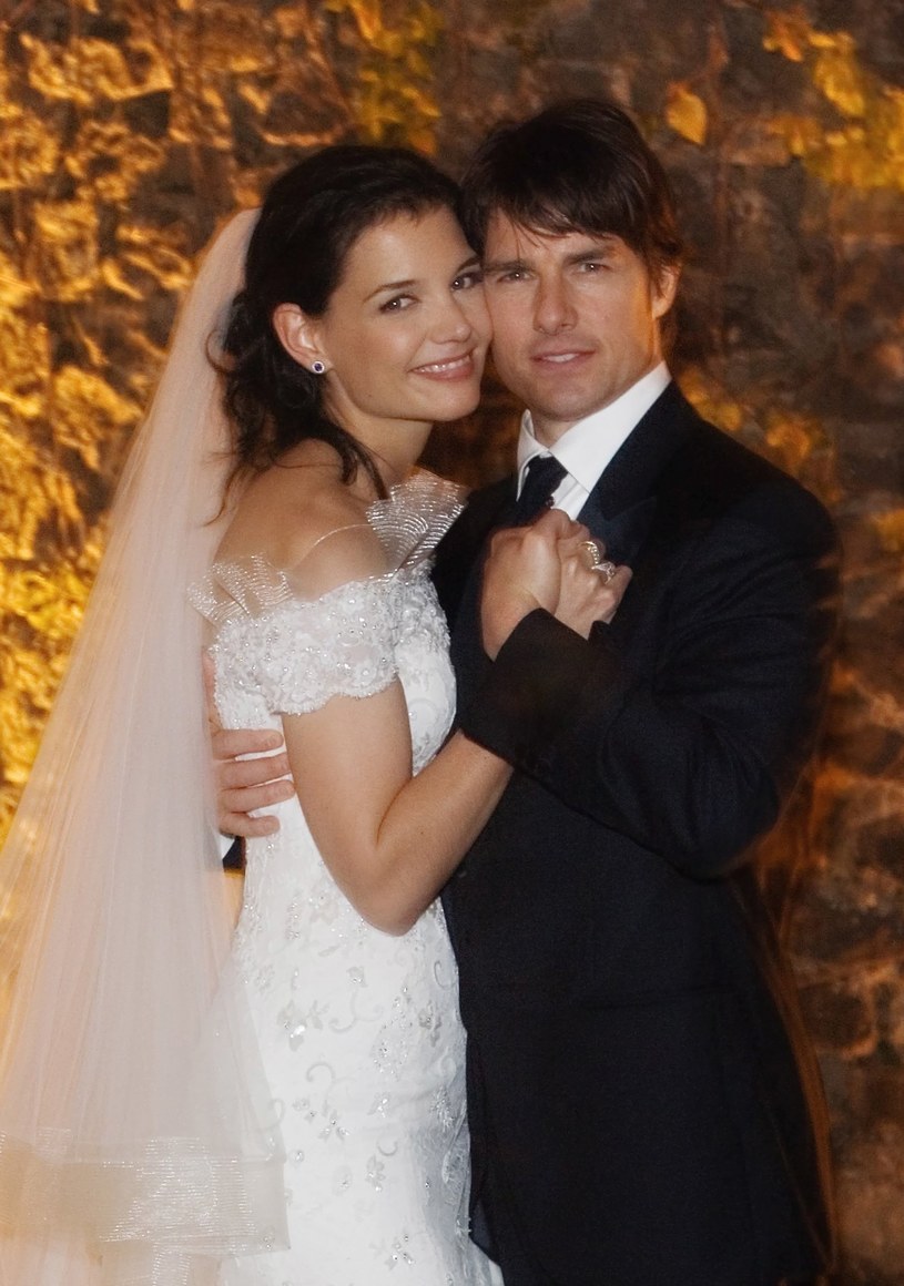 Katie Holmes i Tom Criuse na ślubie w 2006 roku /Robert Evans /Getty Images
