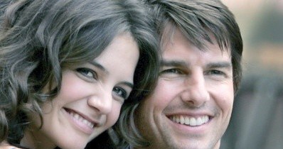 Katie Holmes i Tom Cruise - czy ich związek okaże się trwały? /AFP