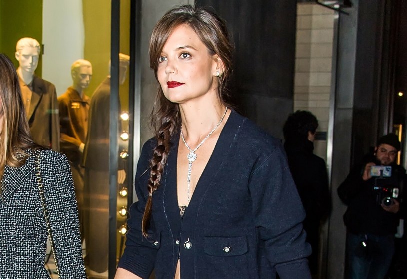 Katie Holmes zachwyciła w modnym zestawie. Ale figura 