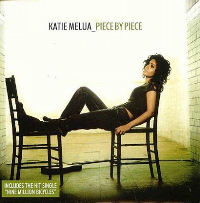 Katie Melua na okładce płyty "Piece By Piece" /
