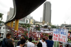 Katolicy z Filipin protestują przeciwko rozdawaniu środków antykoncepcyjnych