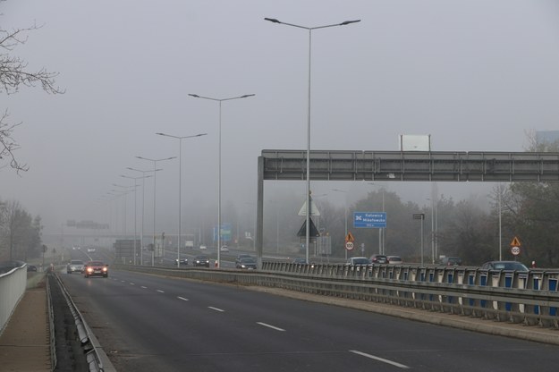 Katowice i okolice spowiła mgła /Józef Polewka /RMF FM