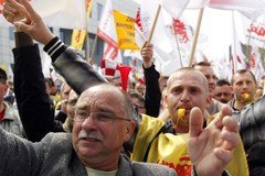 Katowice: Manifestacja związkowców grupy Tauron