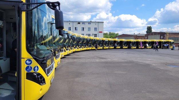 Katowice zakupiły 22 autobusy hybrydowe (fot. Twitter/@miasto_katowice) /