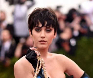 Katy Perry może mieć kłopoty przez sukienkę?