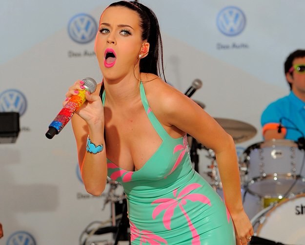 Katy Perry przebiła nawet nowy singel Lady GaGi - "Alejandro" /Getty Images/Flash Press Media