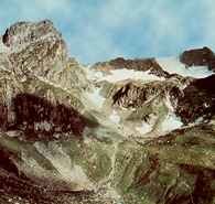 Kaukaz, cyrki lodowcowe w górach Wielki Kaukaz /Encyklopedia Internautica