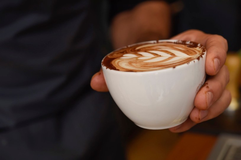 Kawa i herbata mogą chronić przed udarem i demencją /123RF/PICSEL
