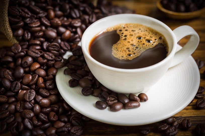 Kawa może przyspieszać metabolizm. Musi spełniać jednak określone warunki /123RF/PICSEL