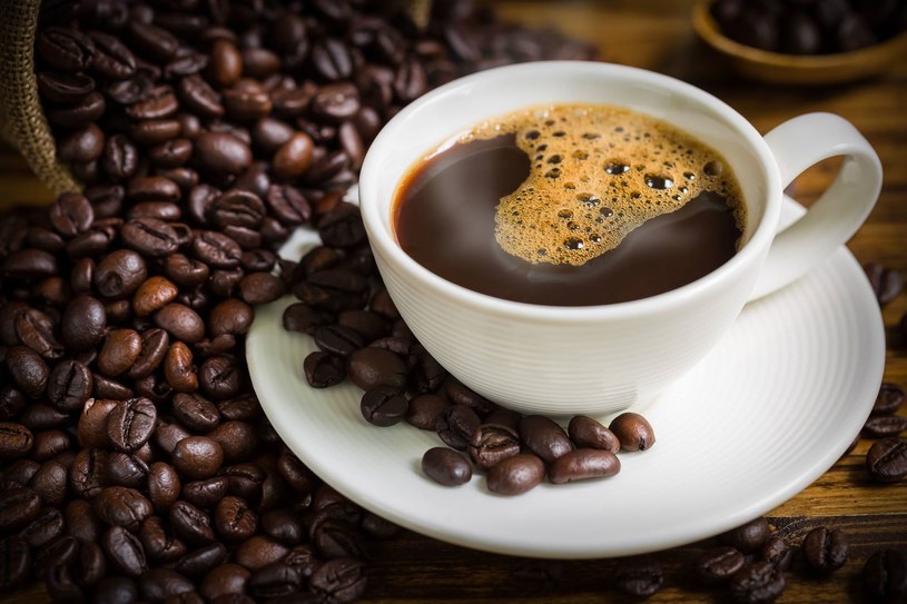 Kawa poprawia przemianę materii, zwłaszcza u osób, które rzadko po nią sięgały /123RF/PICSEL