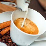 Kawa zbożowa: Jak ją pić i podawać