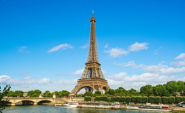 "Kawałek Wieży Eiffla" na sprzedaż. Wcześniej osiągnął zawrotną cenę