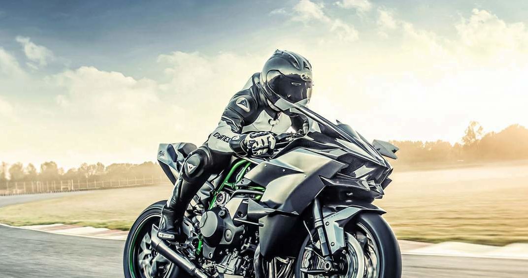 Kawasaki Ninja H2 R - najszybszy seryjny motocykl na świecie /materiały prasowe