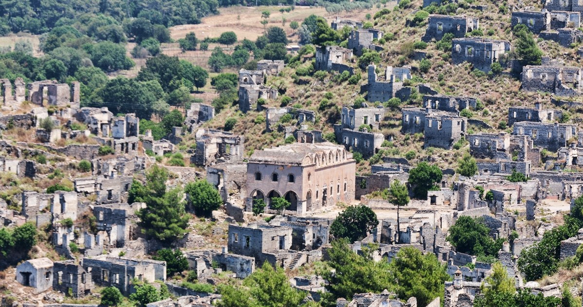 Kayaköyü to miasto widmo w Turcji. Prawie nikt tu nie mieszka /Domena publiczna /Wikimedia